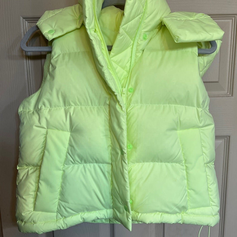 Lululemon Neon Yellow Puffer Vest 0 - Picture 2 of 10